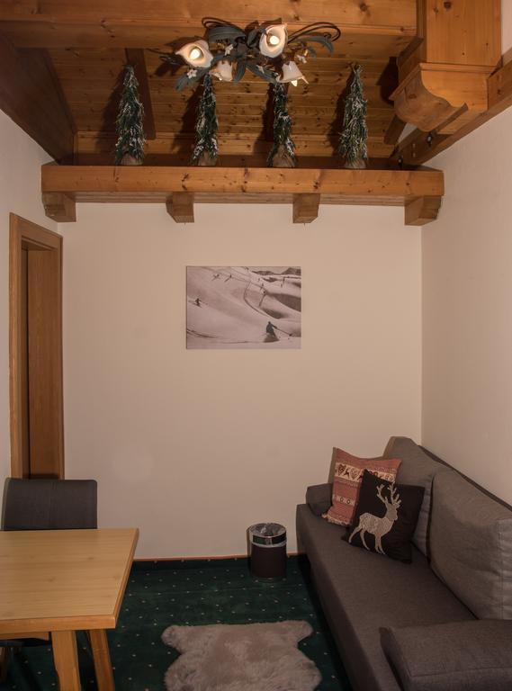 Aparthotel Landhaus Alpenjuwel à Sankt Johann im Pongau Extérieur photo