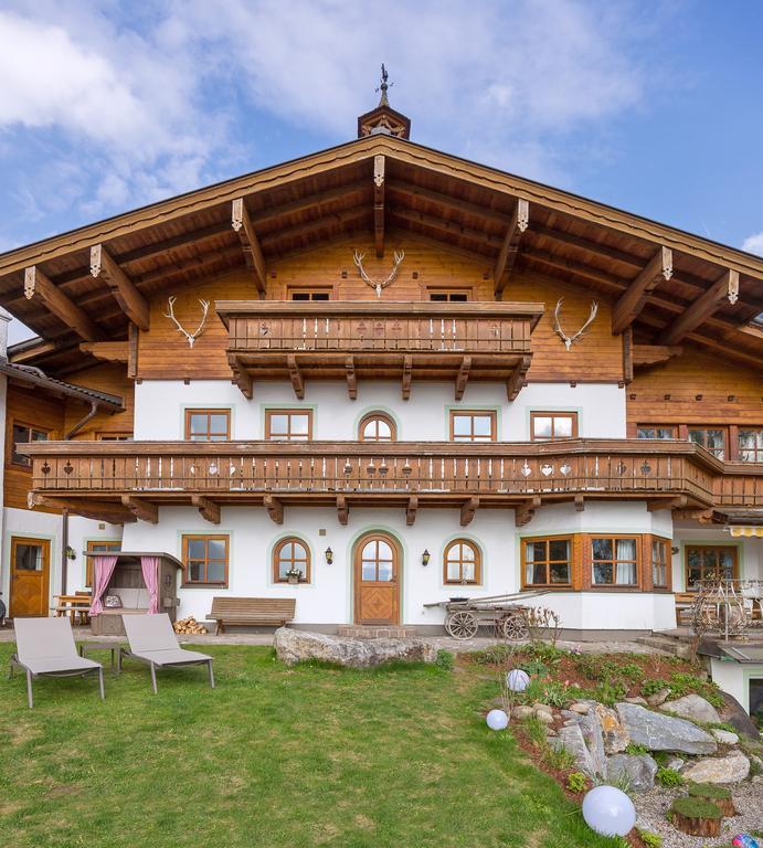 Aparthotel Landhaus Alpenjuwel à Sankt Johann im Pongau Extérieur photo