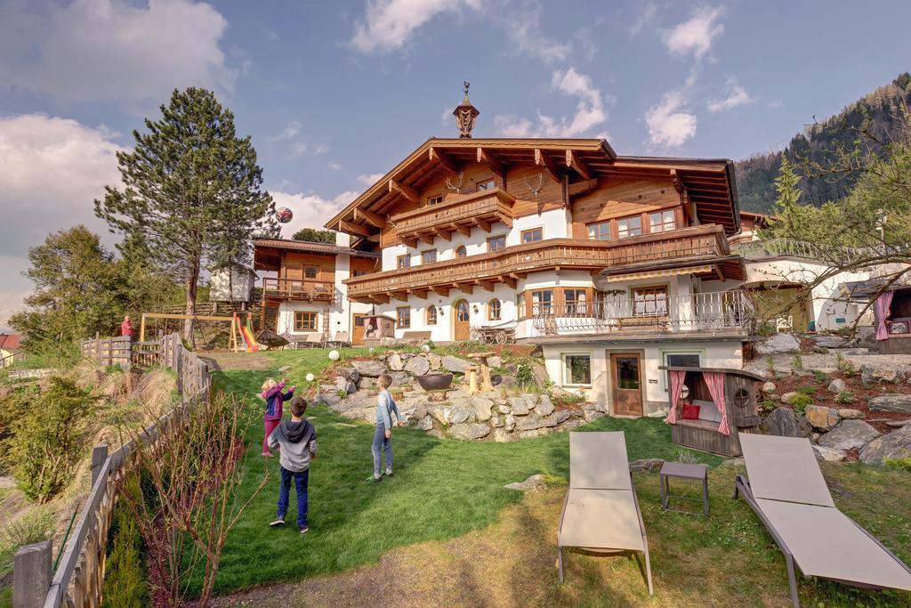 Aparthotel Landhaus Alpenjuwel à Sankt Johann im Pongau Extérieur photo